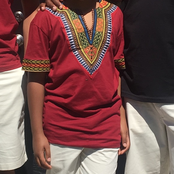 Diyanu Men’s small African print short sleeved shirt - Picture 5 of 5